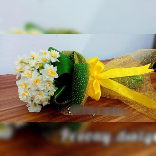 سبد گل نرگس 1445