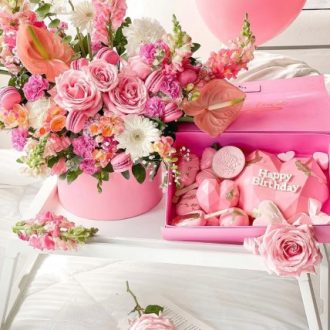 ایده برای خرید گل و کیک تولد دونفره