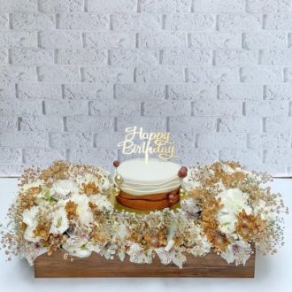 ایده برای خرید گل و کیک تولد نوزاد دختر