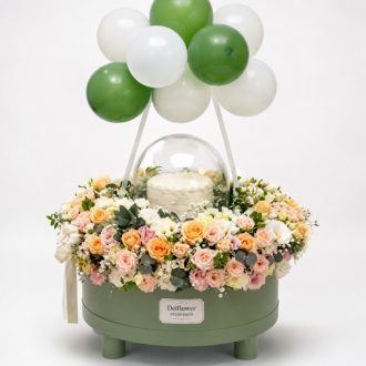 باکس گل و کیک تولد دخترانه